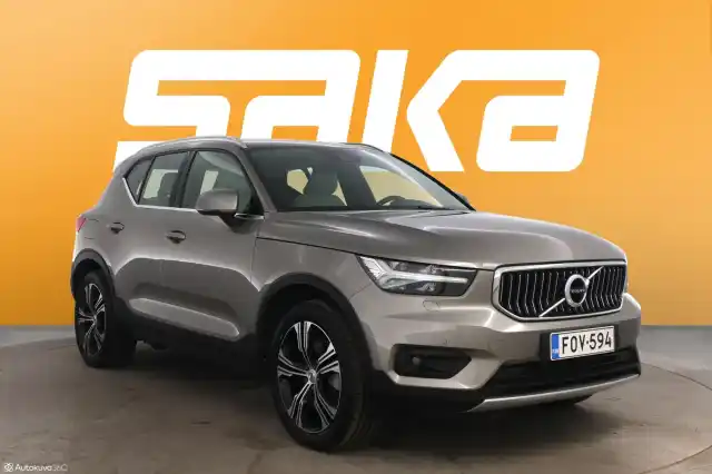 Harmaa Maastoauto, Volvo XC40 – FOV-594