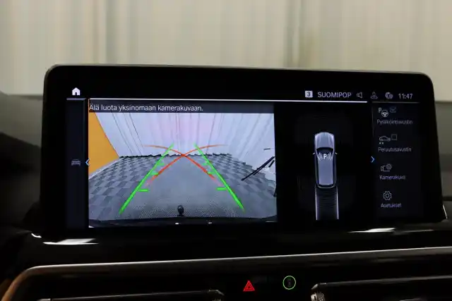 Musta Maastoauto, BMW X3 – FOV-611