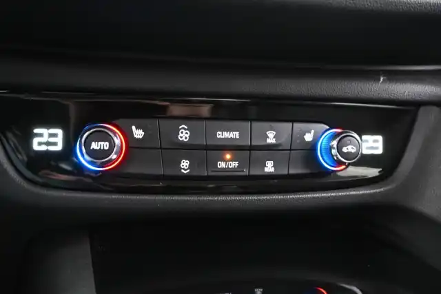 Valkoinen Viistoperä, Opel Insignia – FOV-715