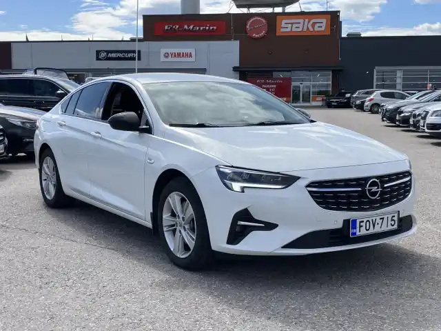 Valkoinen Viistoperä, Opel Insignia – FOV-715