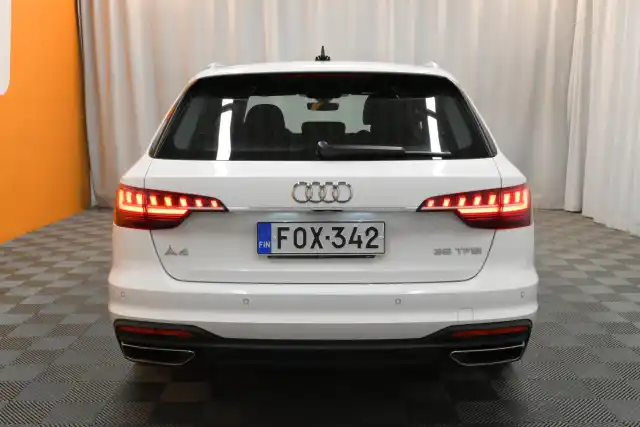 Valkoinen Farmari, Audi A4 – FOX-342