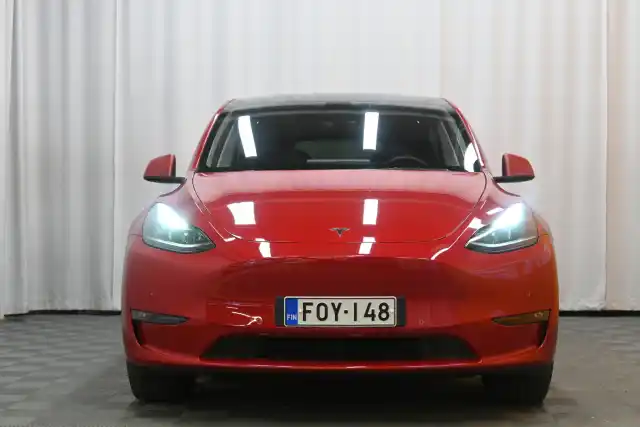 Punainen Maastoauto, Tesla Model Y – FOY-148