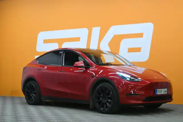 Punainen Maastoauto, Tesla Model Y – FOY-148