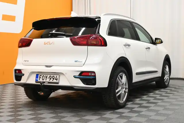 Valkoinen Farmari, Kia Niro – FOY-994