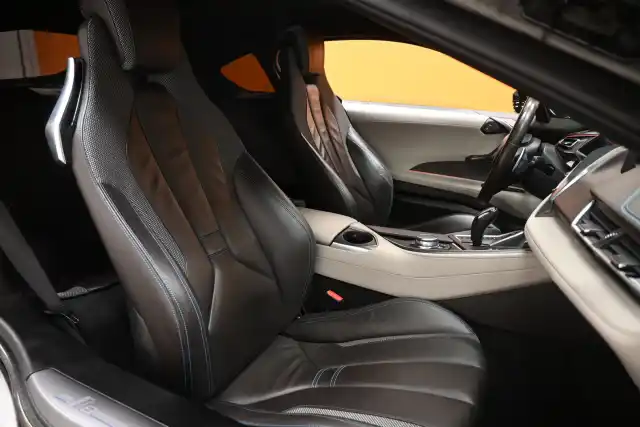 Harmaa Coupe, BMW i8 – FOZ-353