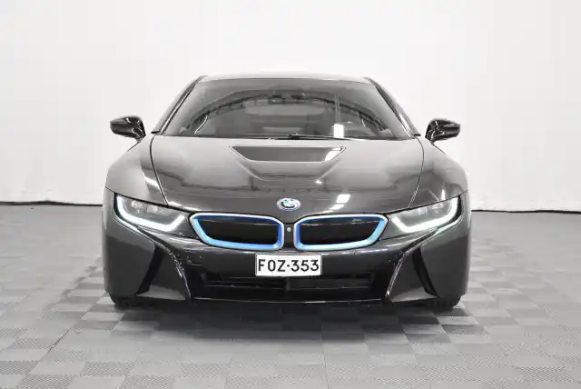 Harmaa Coupe, BMW i8 – FOZ-353