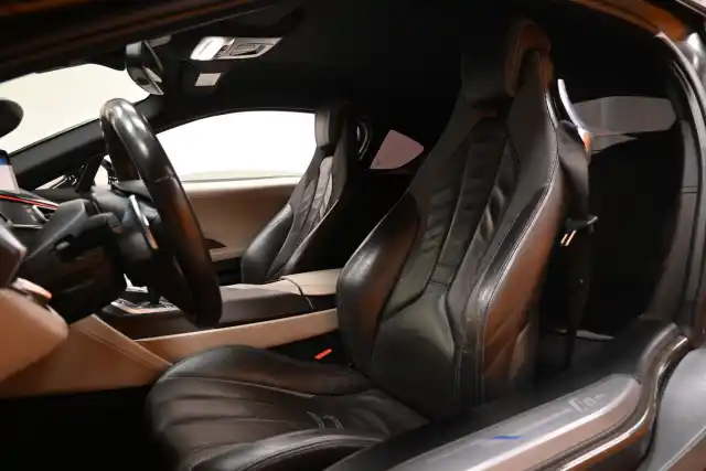 Harmaa Coupe, BMW i8 – FOZ-353