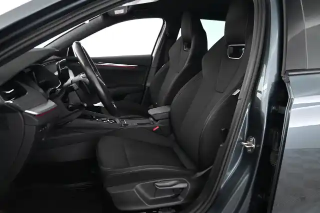 Harmaa Farmari, Skoda Octavia – FOZ-575