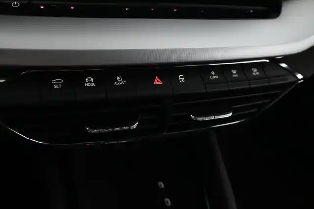 Harmaa Farmari, Skoda Octavia – FOZ-575
