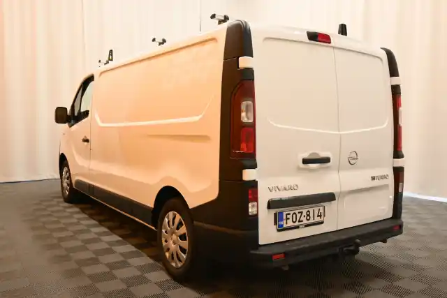 Valkoinen Pakettiauto, Opel Vivaro – FOZ-814