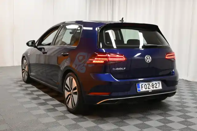 Sininen Viistoperä, Volkswagen Golf – FOZ-827