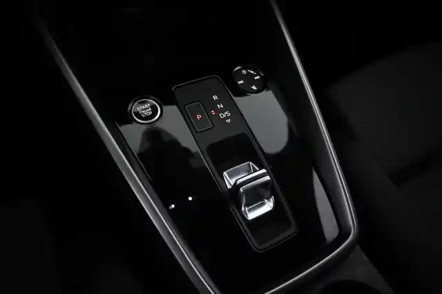 Valkoinen Viistoperä, Audi A3 – FPB-105