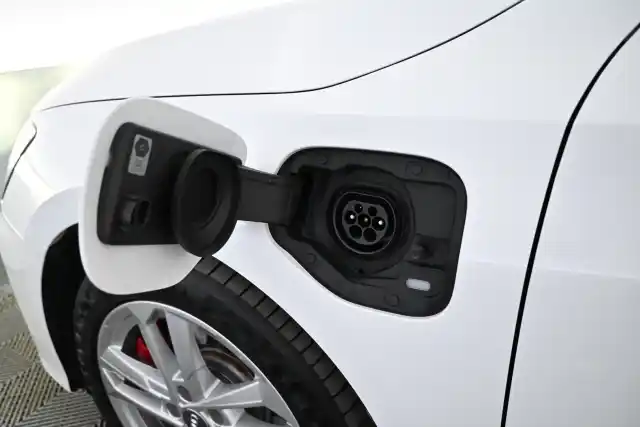 Valkoinen Viistoperä, Audi A3 – FPB-105