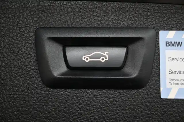 Harmaa Farmari, BMW 320 – FPB-982