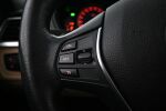 Harmaa Farmari, BMW 320 – FPB-982, kuva 21