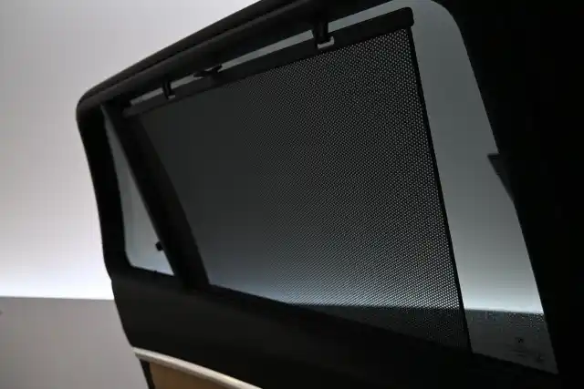 Harmaa Farmari, BMW 320 – FPB-982