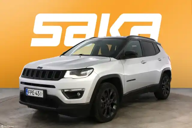 Harmaa Maastoauto, Jeep Compass – FPE-431