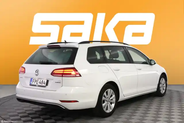 Valkoinen Farmari, Volkswagen Golf – FPE-484