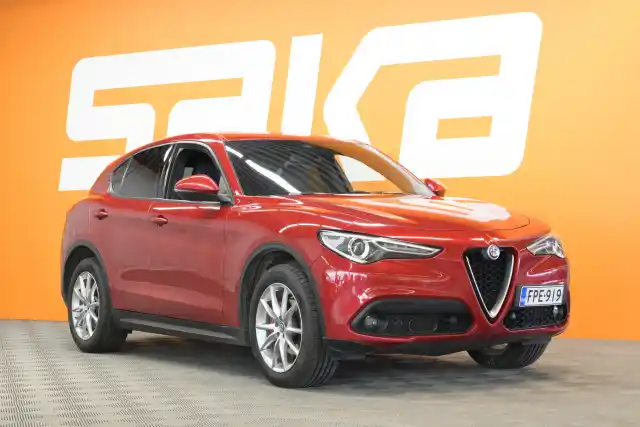 Punainen Maastoauto, Alfa Romeo Stelvio – FPE-919