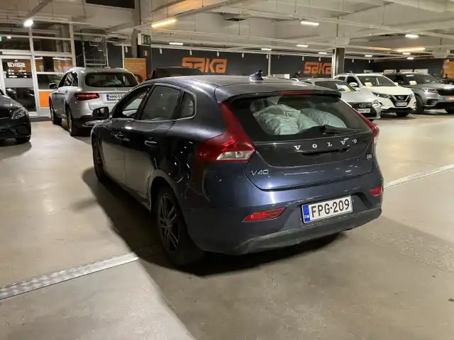 Sininen Viistoperä, Volvo V40 – FPG-209