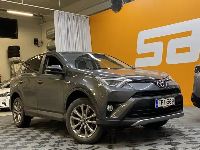 Harmaa Maastoauto, Toyota RAV4 – FPI-369