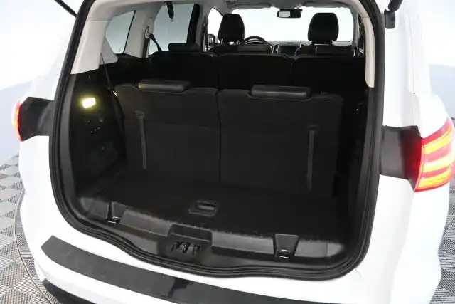 Valkoinen Farmari, Ford S-Max – FPI-382