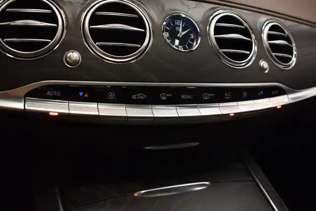 Musta Sedan, Mercedes-Benz S – FPM-512