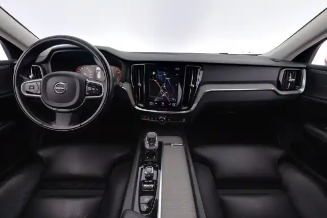 Punainen Farmari, Volvo V60 – FPM-703