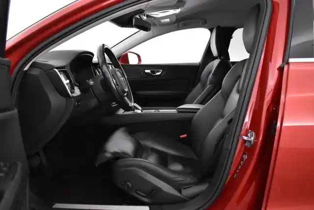 Punainen Farmari, Volvo V60 – FPM-703