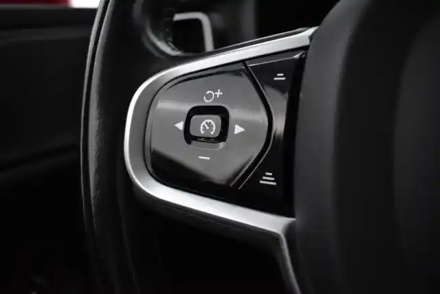 Punainen Farmari, Volvo V60 – FPM-703