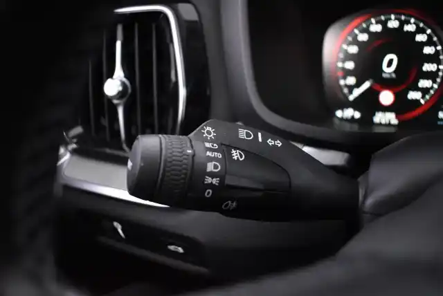 Punainen Farmari, Volvo V60 – FPM-703