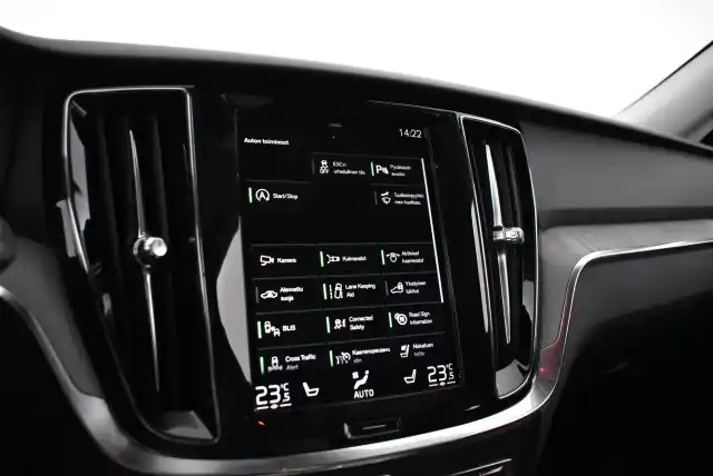 Punainen Farmari, Volvo V60 – FPM-703
