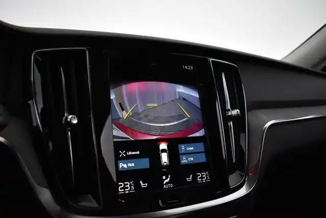 Punainen Farmari, Volvo V60 – FPM-703