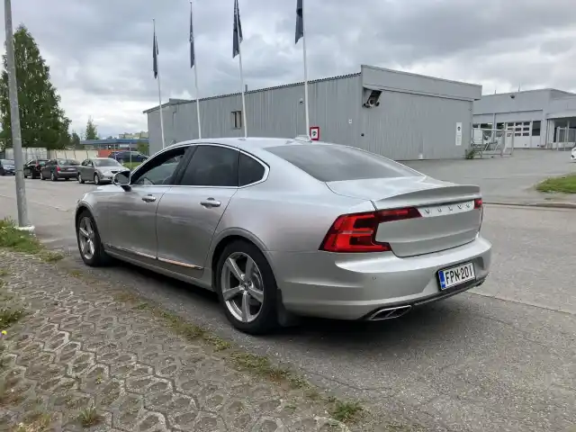 Hopea Sedan, Volvo S90 – FPN-201