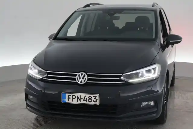 Harmaa Tila-auto, Volkswagen Touran – FPN-483