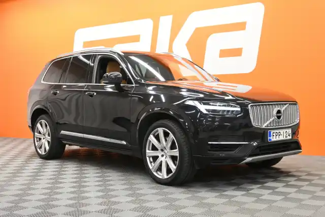  Maastoauto, Volvo XC90 – FPP-124