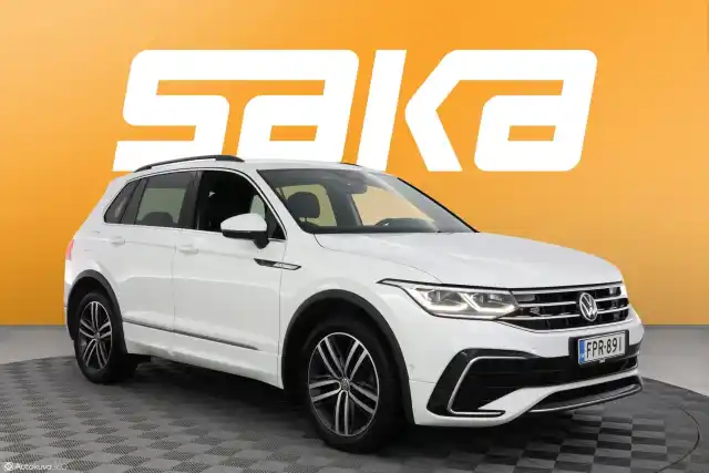 Valkoinen Maastoauto, Volkswagen Tiguan – FPR-891