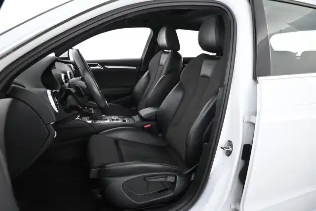 Valkoinen Viistoperä, Audi A3 – FPT-639