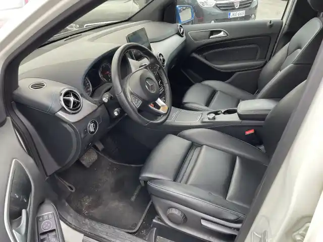 Valkoinen Farmari, Mercedes-Benz B – FPU-829