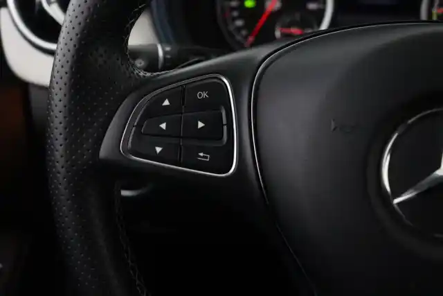 Valkoinen Viistoperä, Mercedes-Benz B – FPU-829