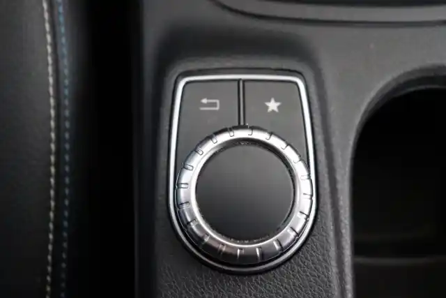 Valkoinen Viistoperä, Mercedes-Benz B – FPU-829