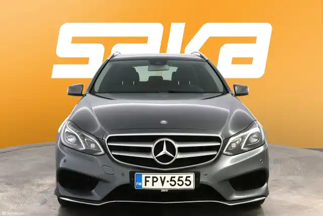 Harmaa Farmari, Mercedes-Benz E – FPV-555