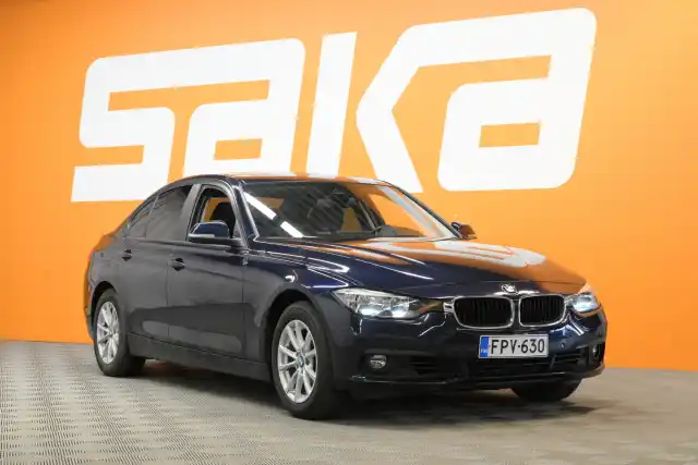 Sininen Sedan, BMW 330 – FPV-630