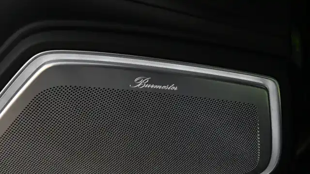 Harmaa Sedan, Porsche Panamera – FPX-265