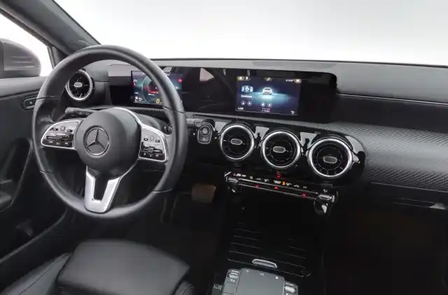 Harmaa Viistoperä, Mercedes-Benz A – FPX-535