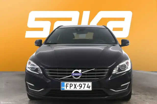 Sininen Farmari, Volvo V60 – FPX-974