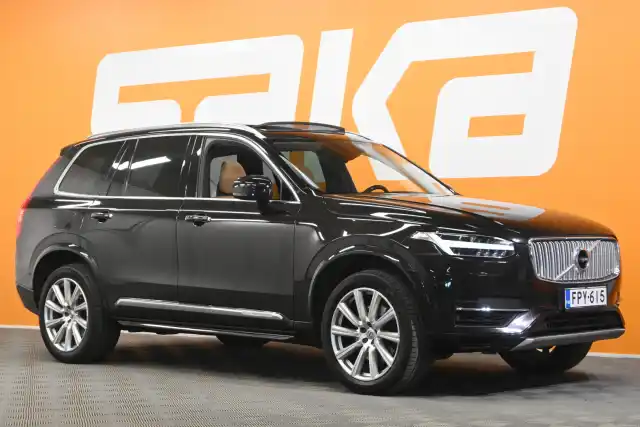 Musta Maastoauto, Volvo XC90 – FPY-615