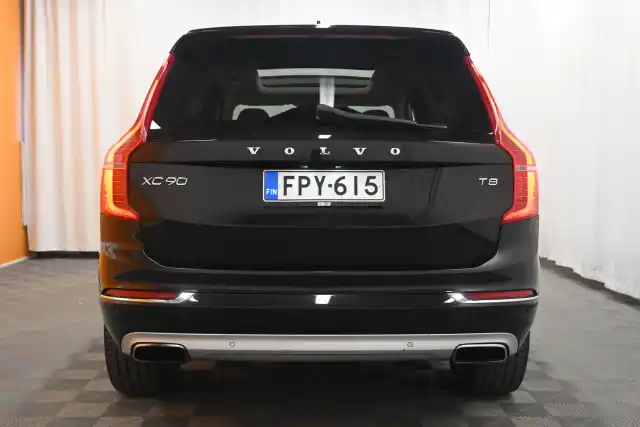 Musta Maastoauto, Volvo XC90 – FPY-615