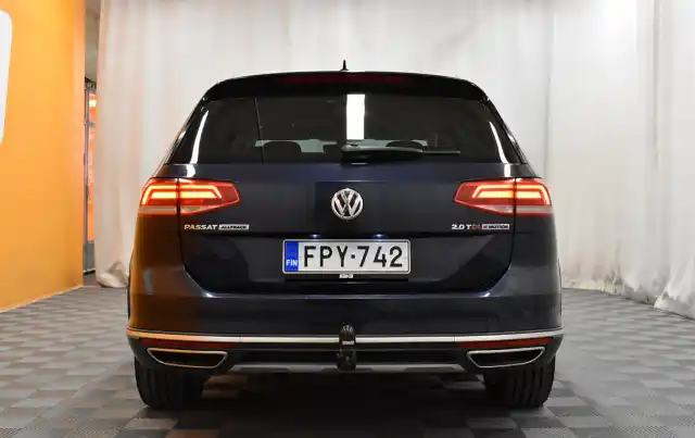 Sininen Farmari, Volkswagen Passat – FPY-742