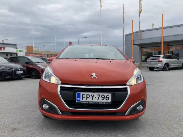 Oranssi Viistoperä, Peugeot 208 – FPY-796
